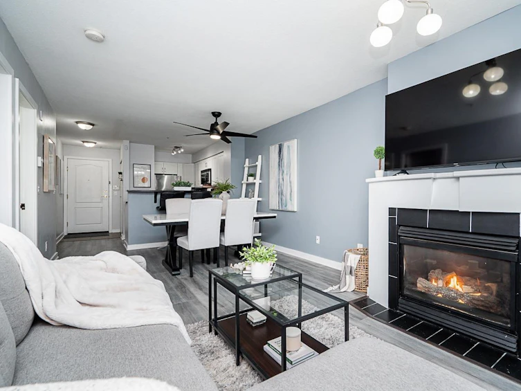 301-20268 54, Langley, BC, V3A 8R9