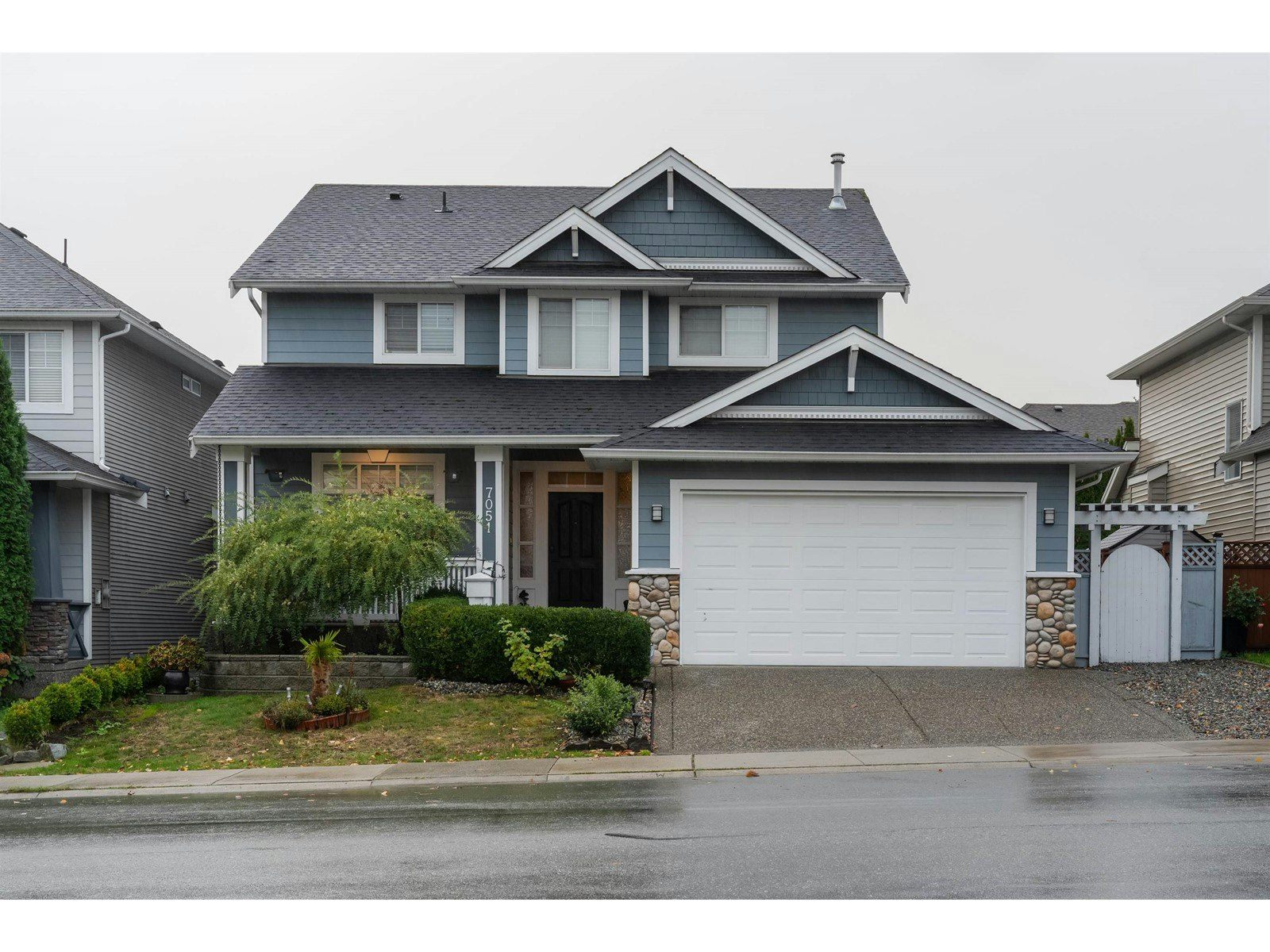 7051 196b Street, Langley, BC, V2Y 2Z7