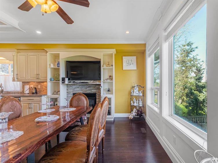 14635 36b Avenue, Surrey, BC, V4P 0E3
