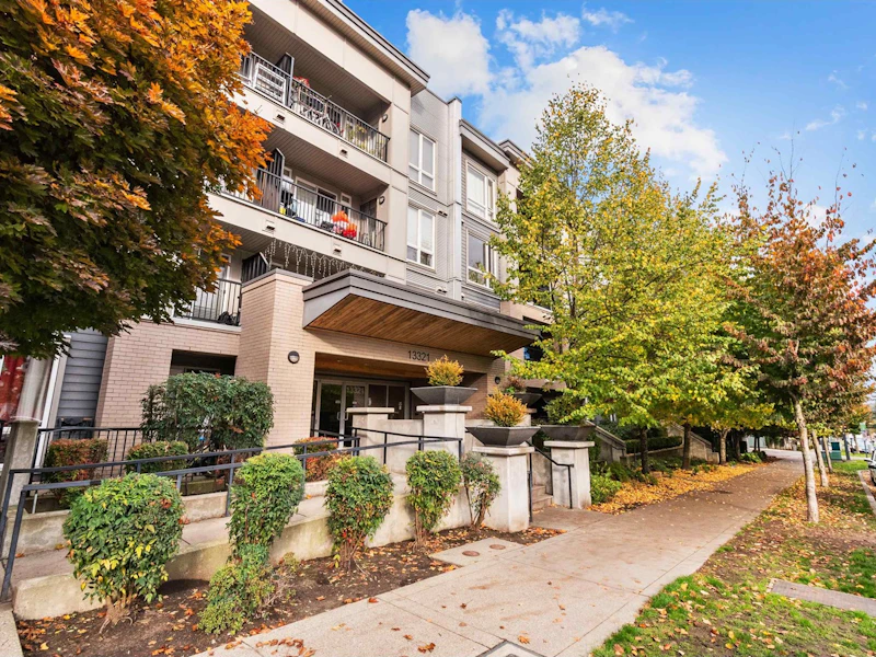 328 - 13321 102a Avenue, Surrey BC V3T 1P6