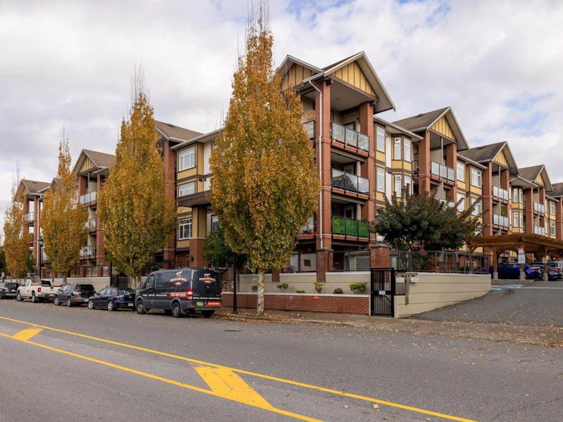 335 - 5660 201a Street, Langley BC V3A 0B4