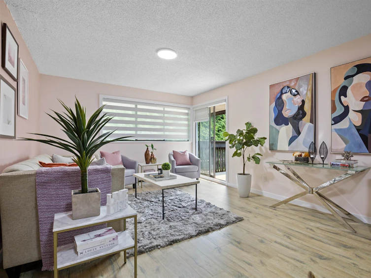 308-1561 Vidal, Surrey, BC, V4B 5A7