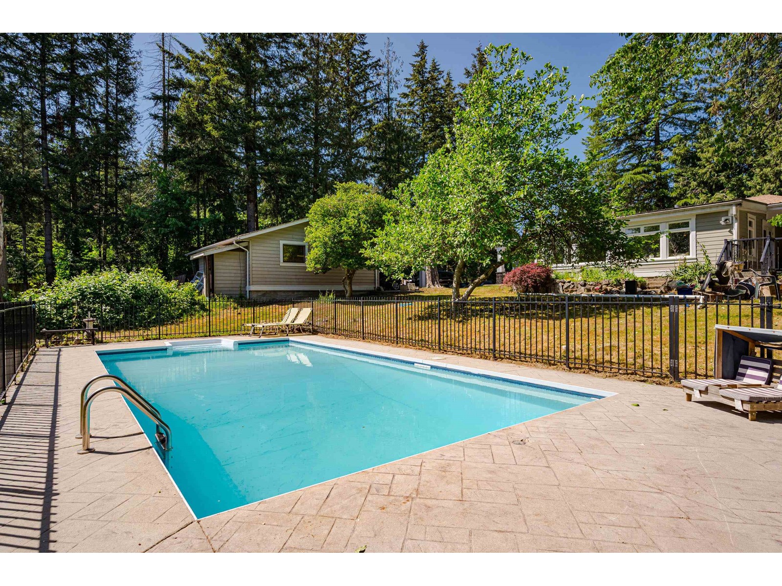 23746 40 Avenue, Langley, BC, V2Z 2J9