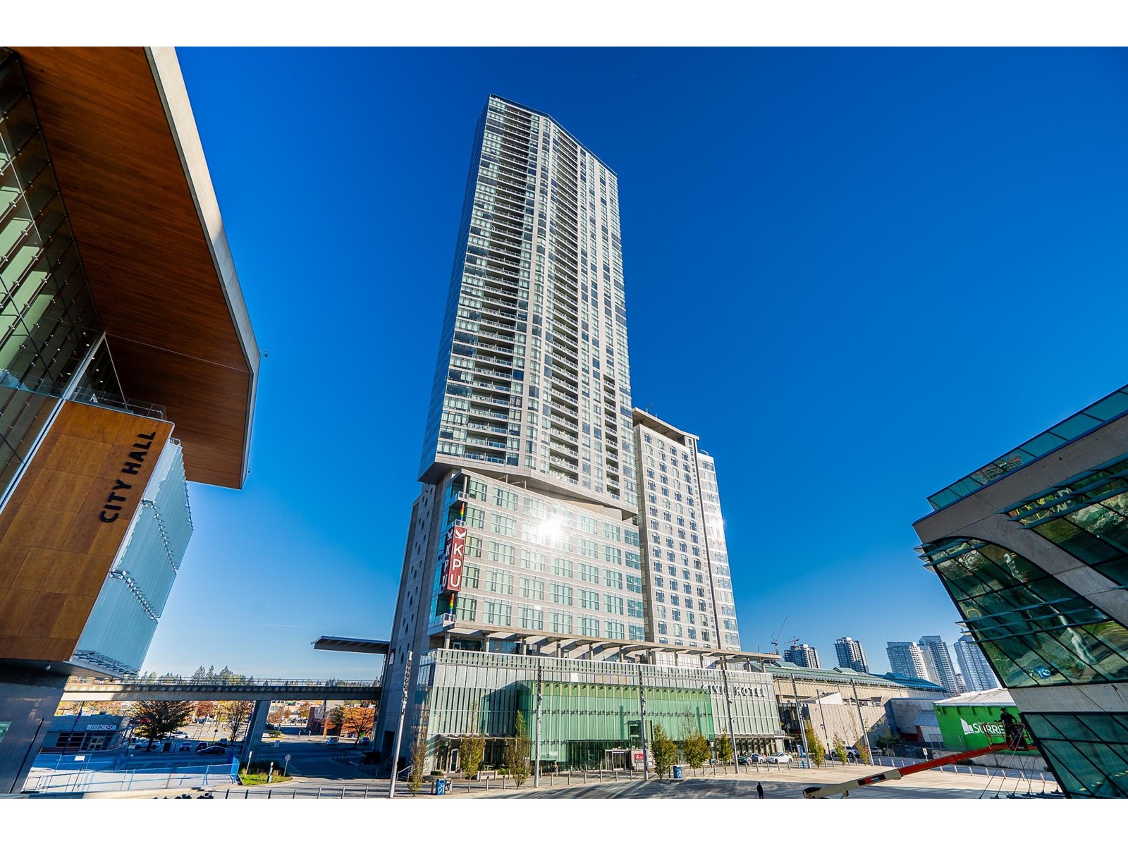 4005-13495 Central, Surrey, BC, V3T 0K2