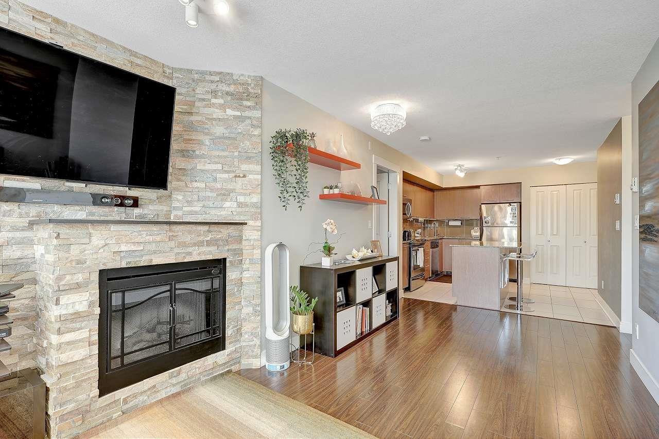 210-10822 City Parkway, Surrey, BC, V3T 0C2
