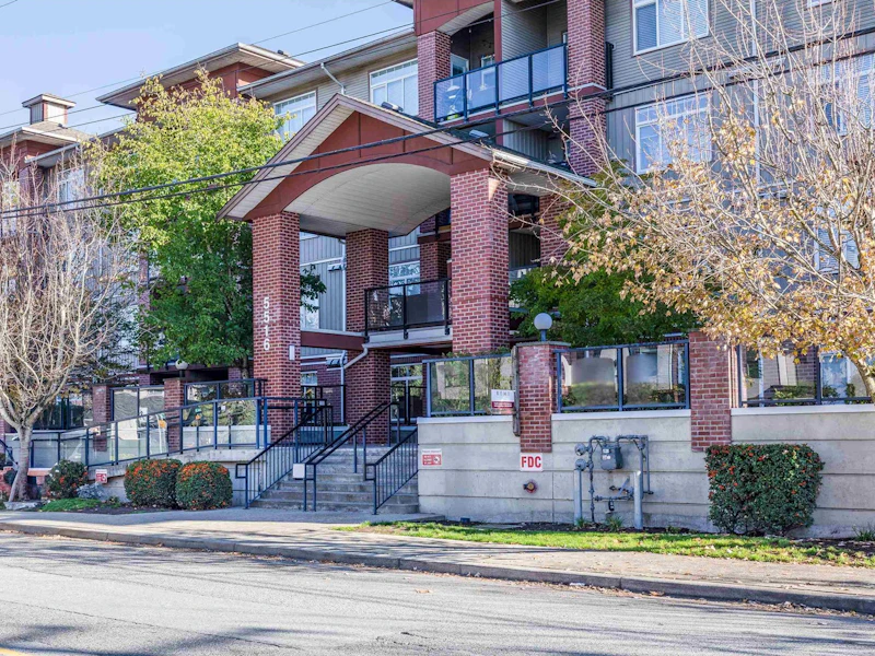 304 - 5516 198th Street, Langley BC V3A 0A6