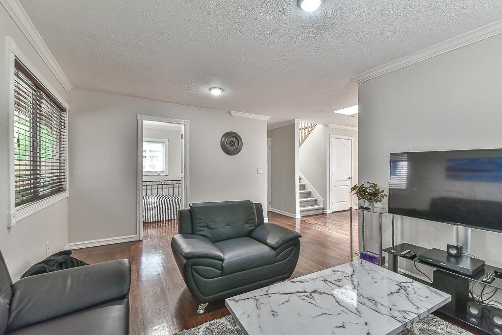 14710 101a Avenue, Surrey, BC, V3R 7E7