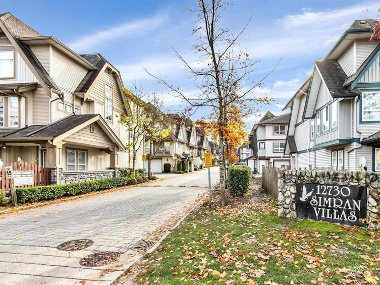 17-12730 66, Surrey, BC, V3W 1P3