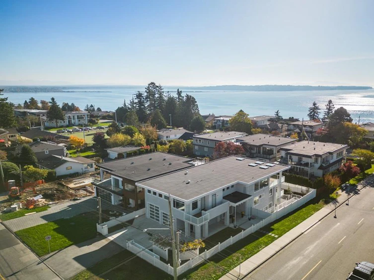 15338 Pacific Avenue, Surrey, BC, V4B 1R2