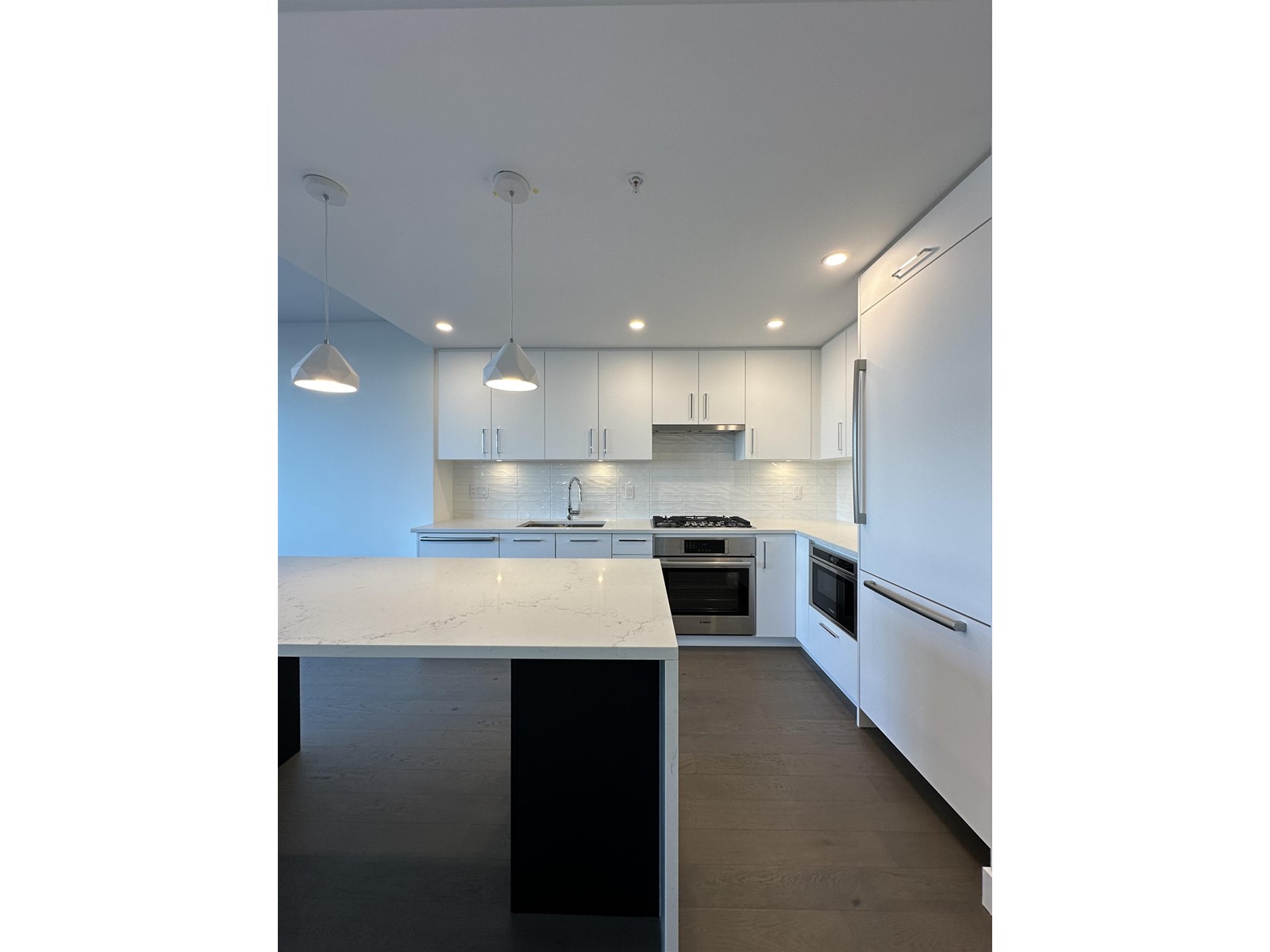 301-1588 Johnston, Surrey, BC, V4B 3Z7