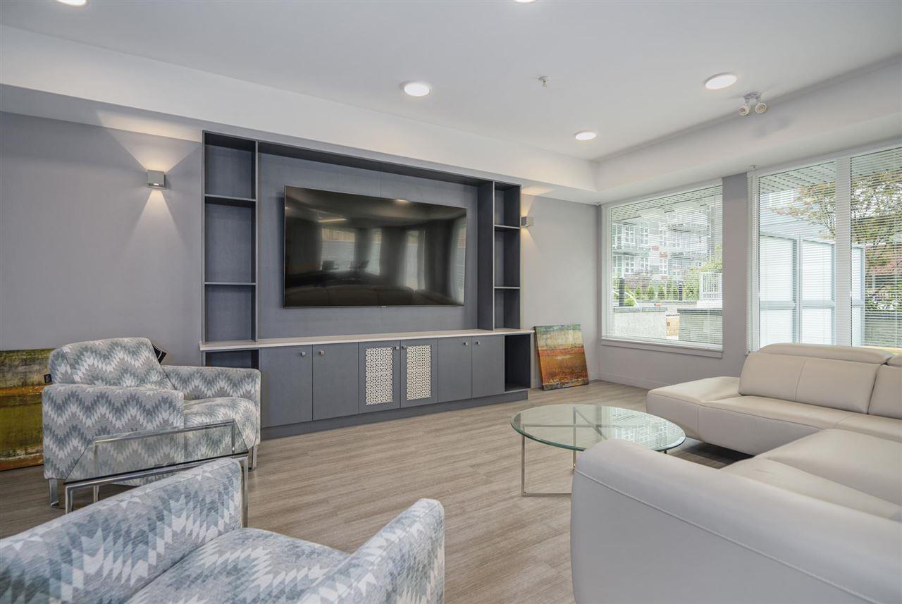 421-10838 Whalley, Surrey, BC, V3R 0G8