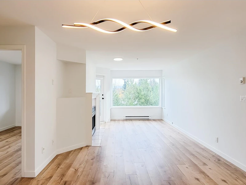 410 - 33718 King Road, Abbotsford BC V2S 8J3