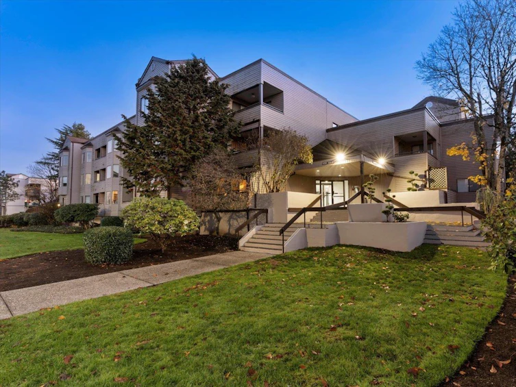 116-5294 204, Langley, BC, V3A 1Z1