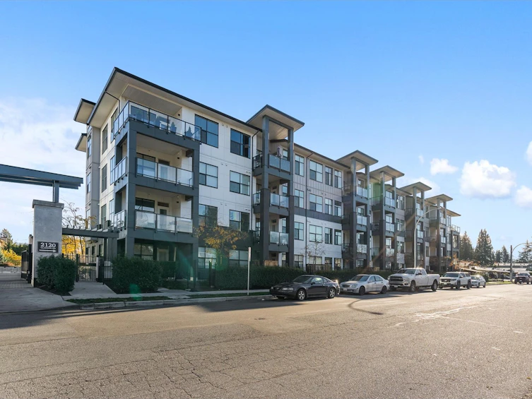 215-2120 Gladwin, Abbotsford, BC, V2S 0L7