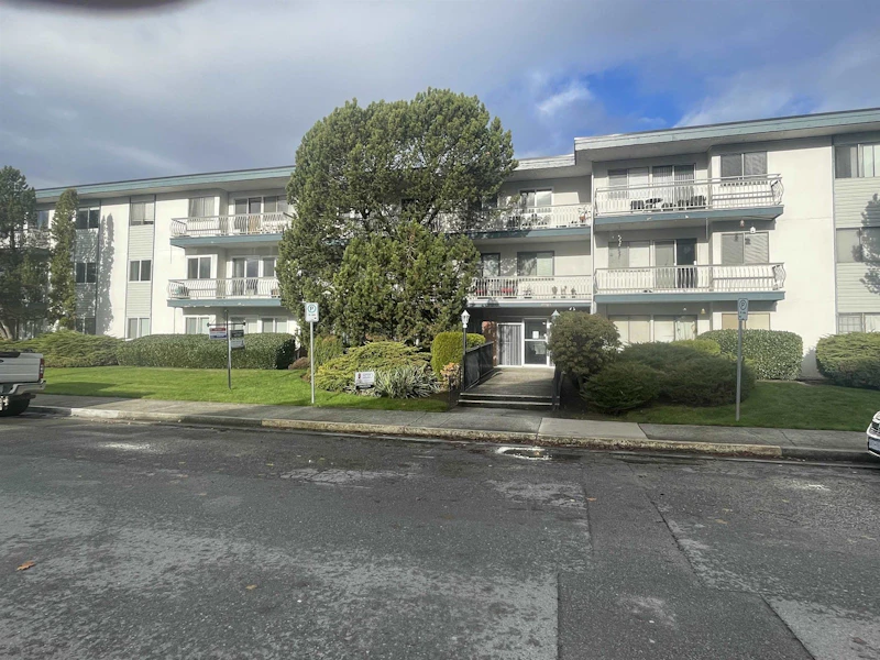 323 - 17707 57a Avenue, Surrey BC V3S 1J2
