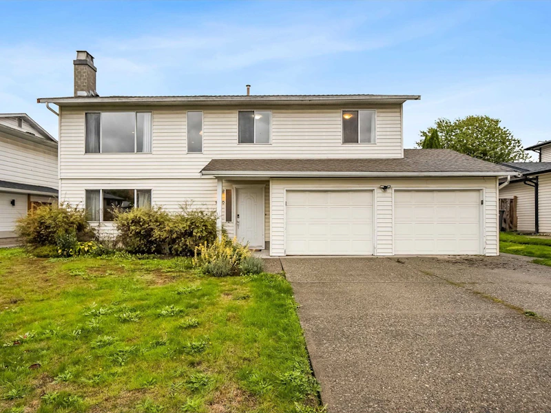 9550 212b Street, Langley BC V1M 1N4