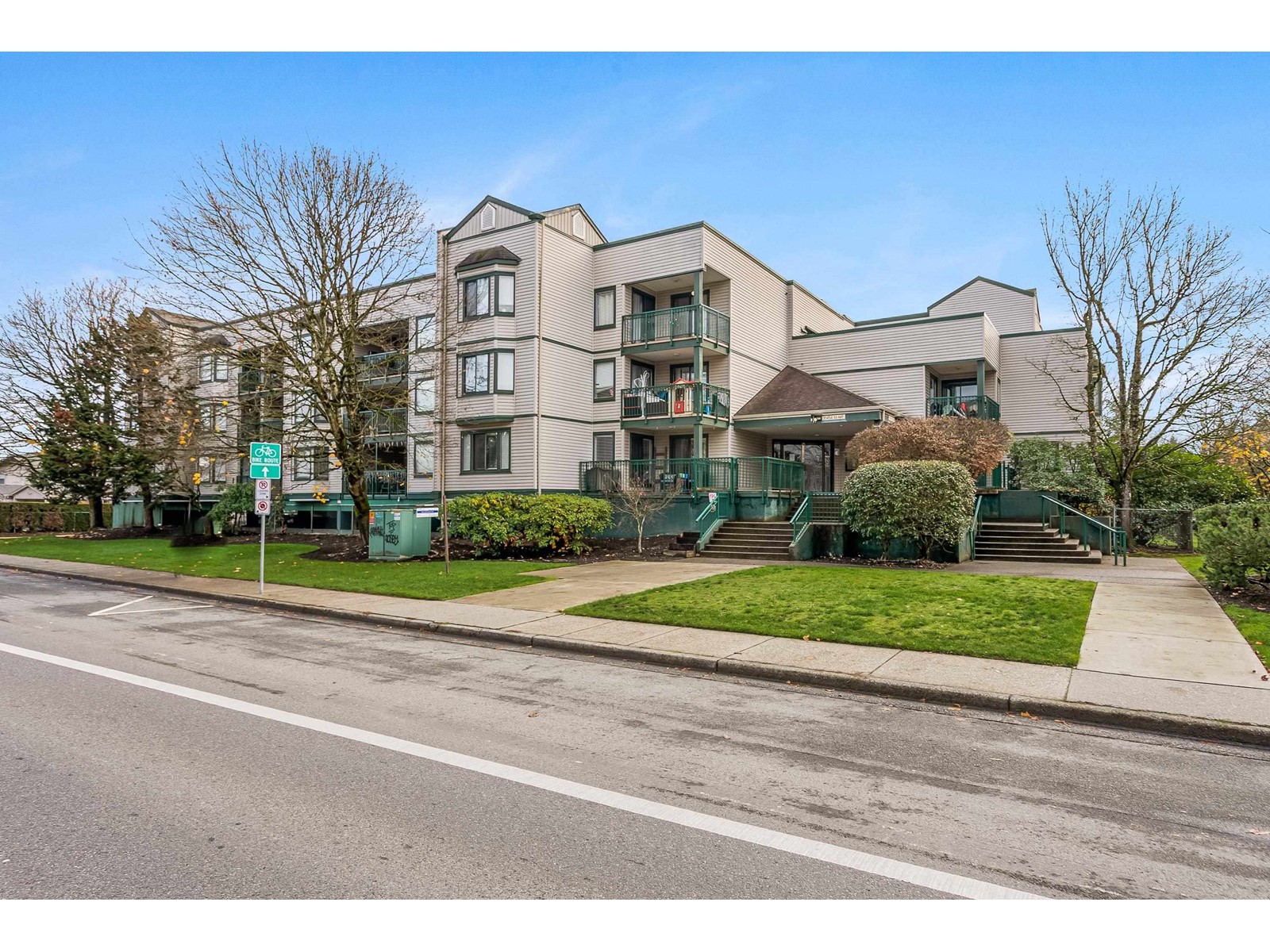 211-20454 53, Langley, BC, V3A 7S1