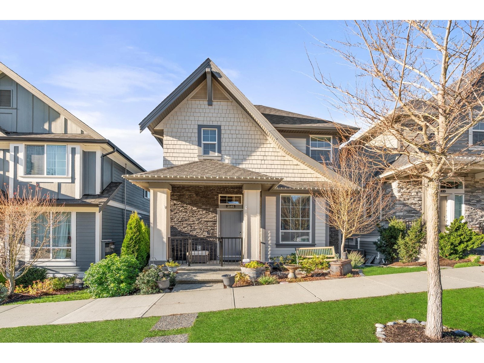2107 165b Street, Surrey, BC, V3Z 0V6