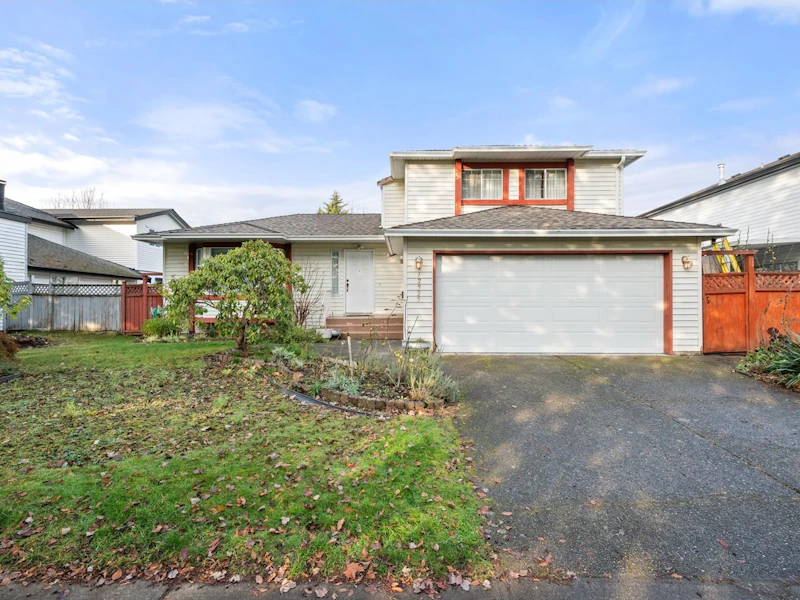12323 72nd Avenue, Surrey BC V3W 2M4
