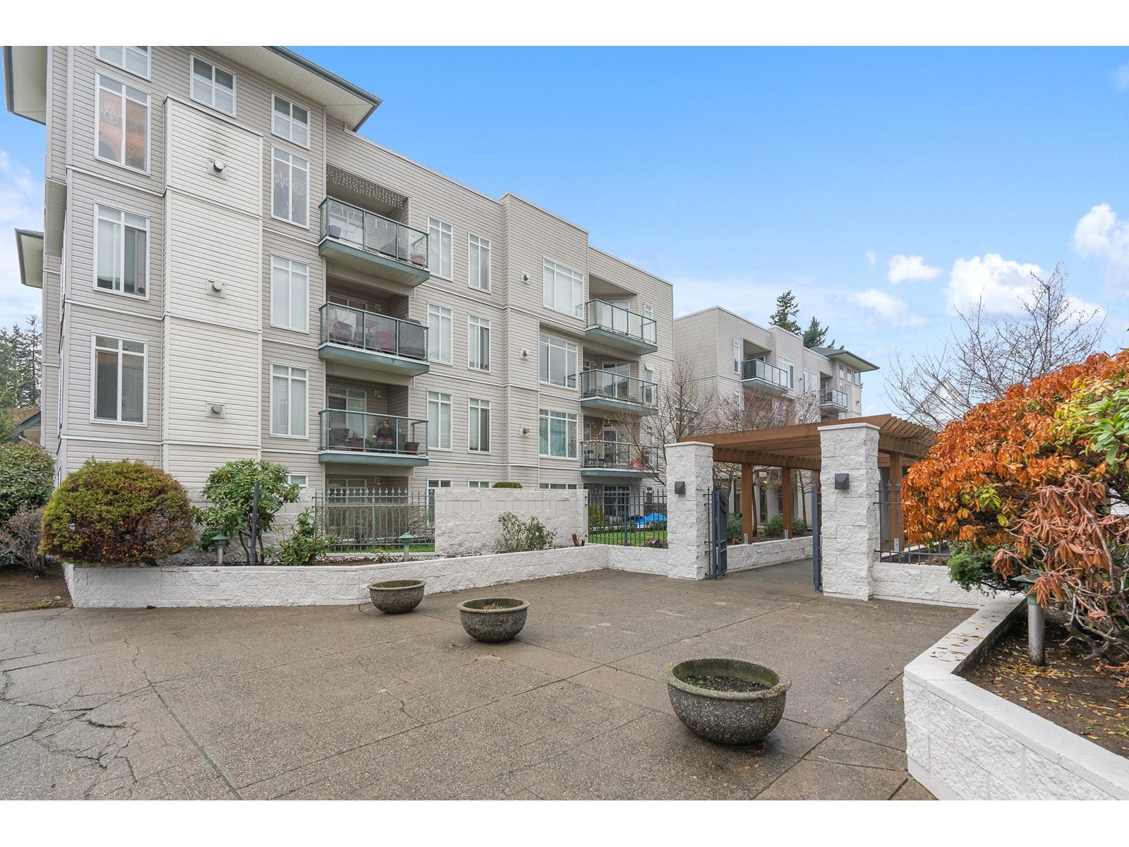 303-32075 George Ferguson, Abbotsford, BC, V2T 2K7