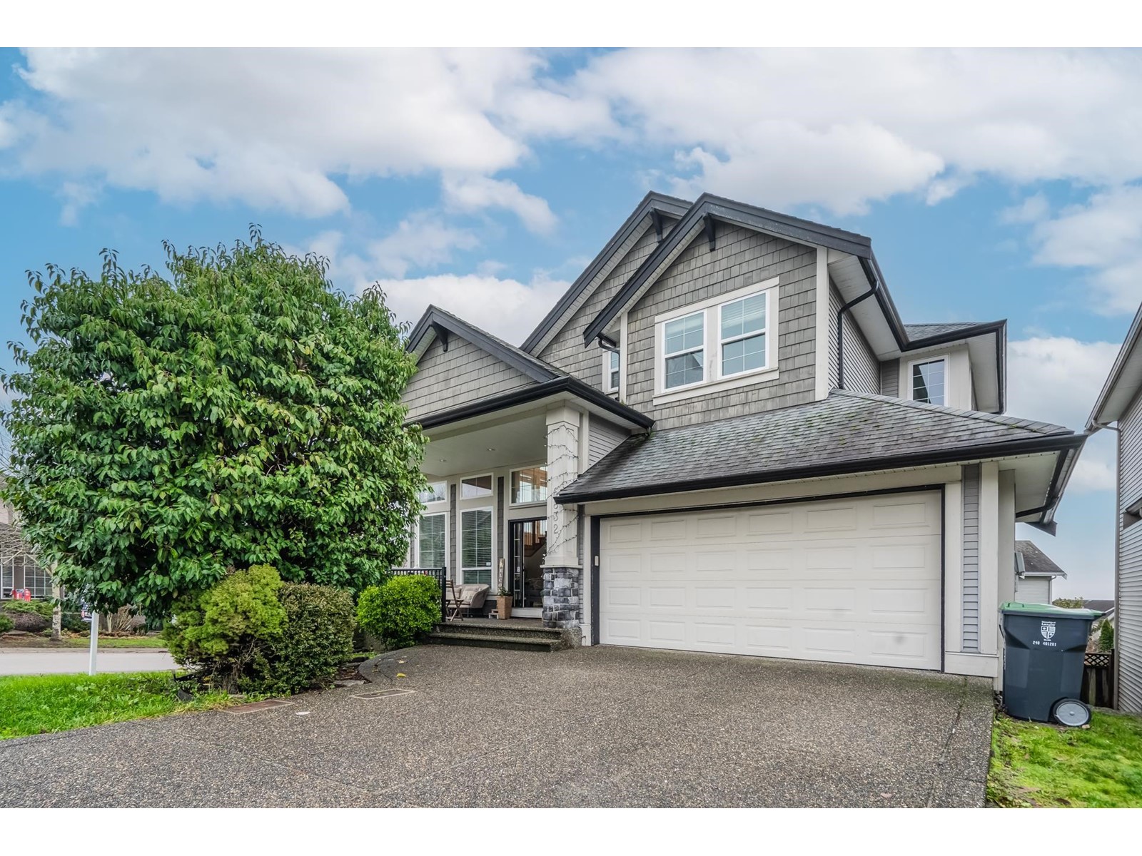 6832 197 Street, Langley, BC, V2Y 3H1