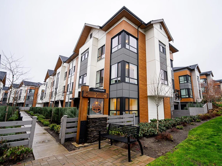 28-15151 Edmund, Surrey, BC, V3S 0B2