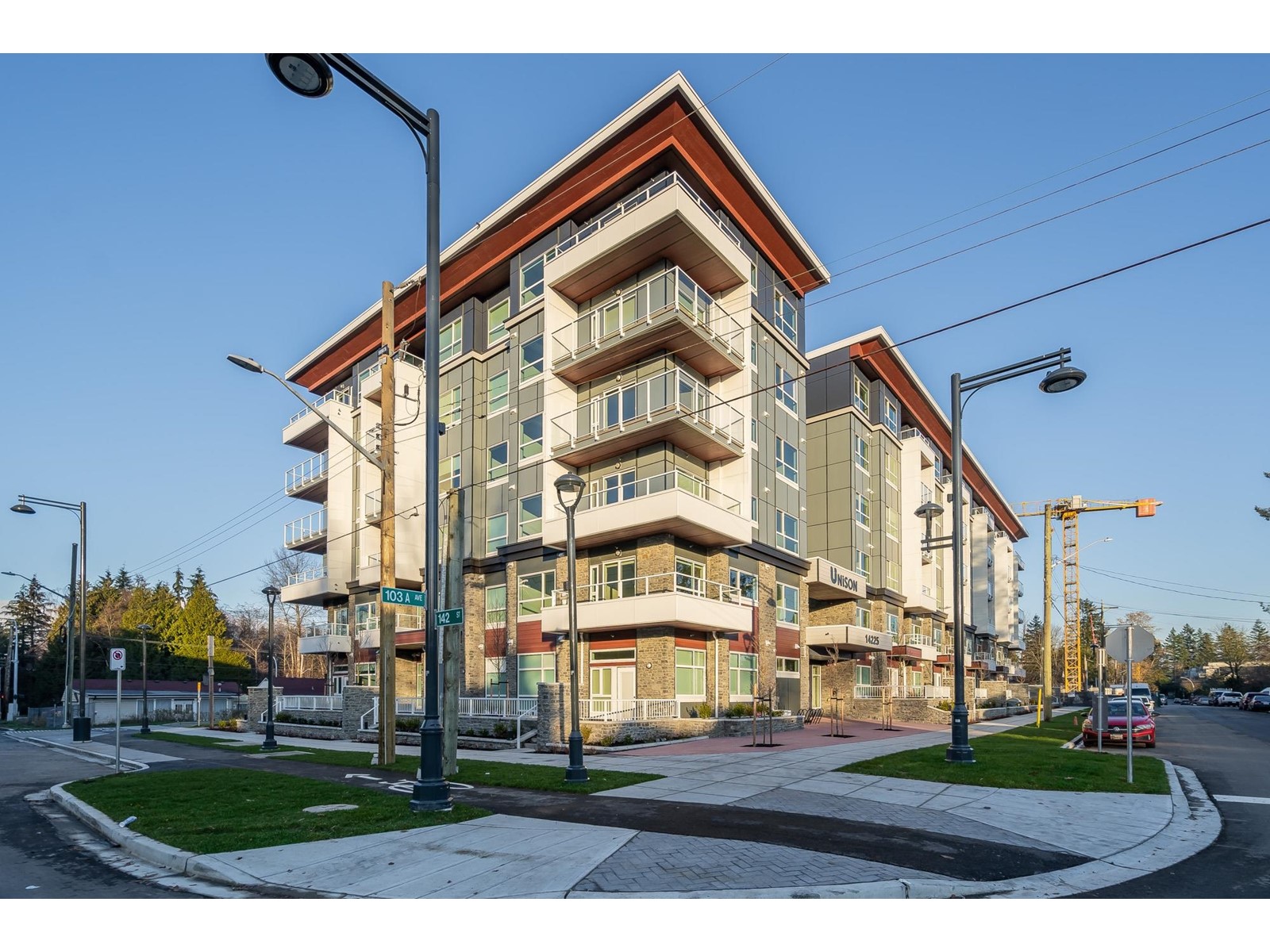204-14225 103a, Surrey, BC, V3T 1T1