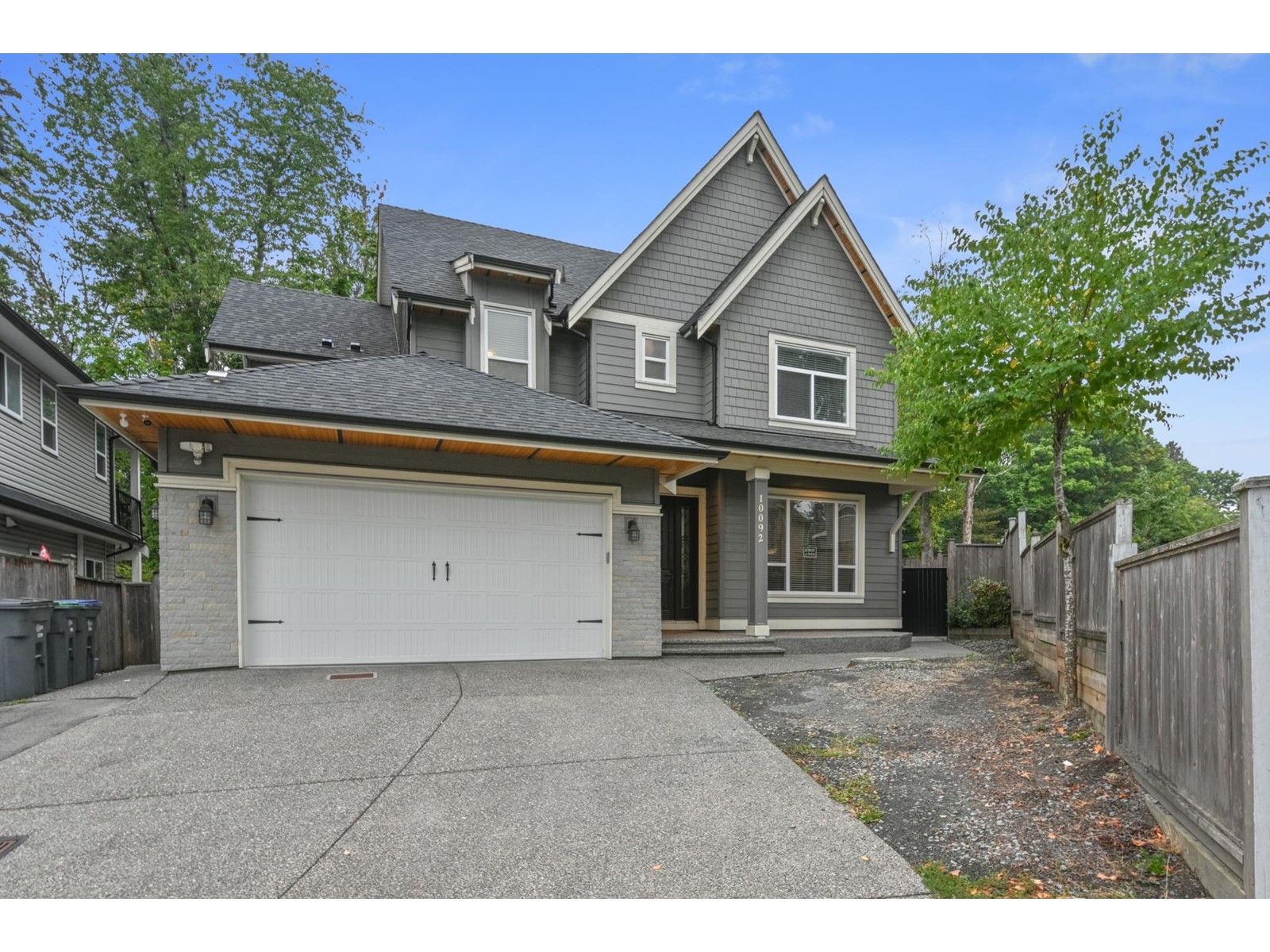 10092 123a Street, Surrey, BC, V3V 0C4