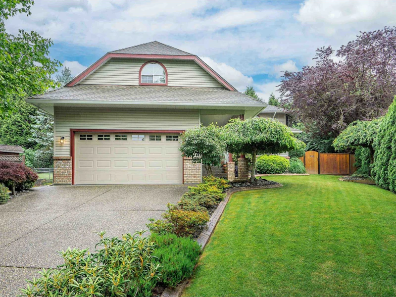 14174 84b Avenue, Surrey BC V3W 0W5