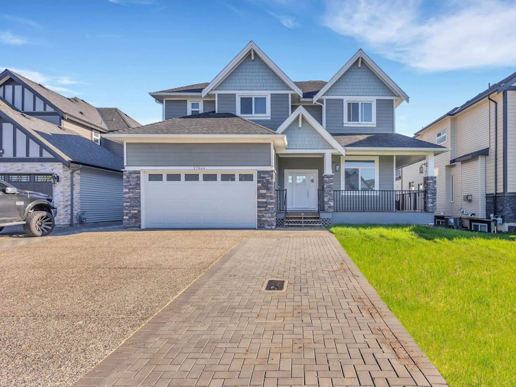 27644 Lundeberg Avenue, Abbotsford, BC, V4X 0B8
