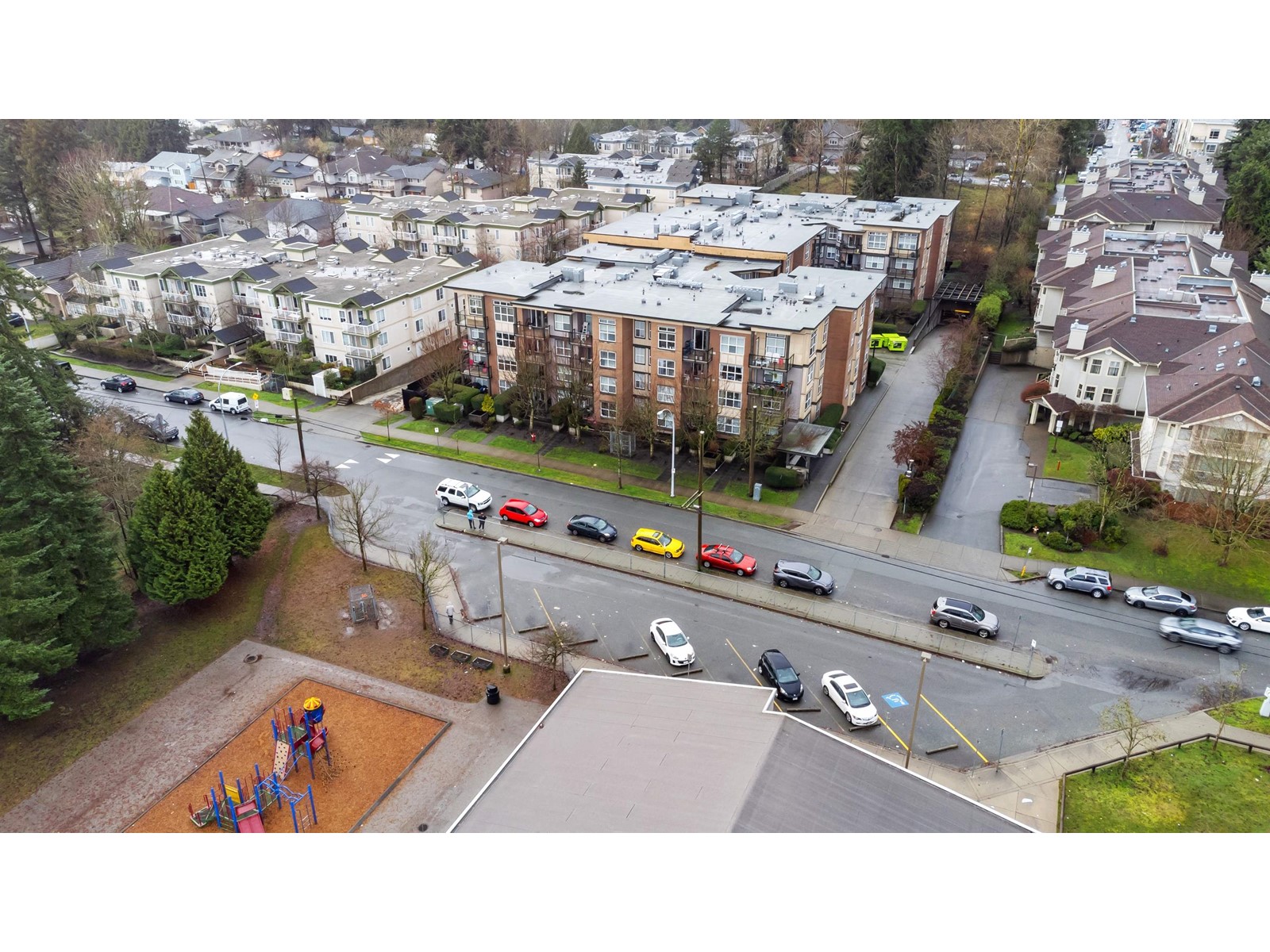 413-10707 139, Surrey, BC, V3T 0B2