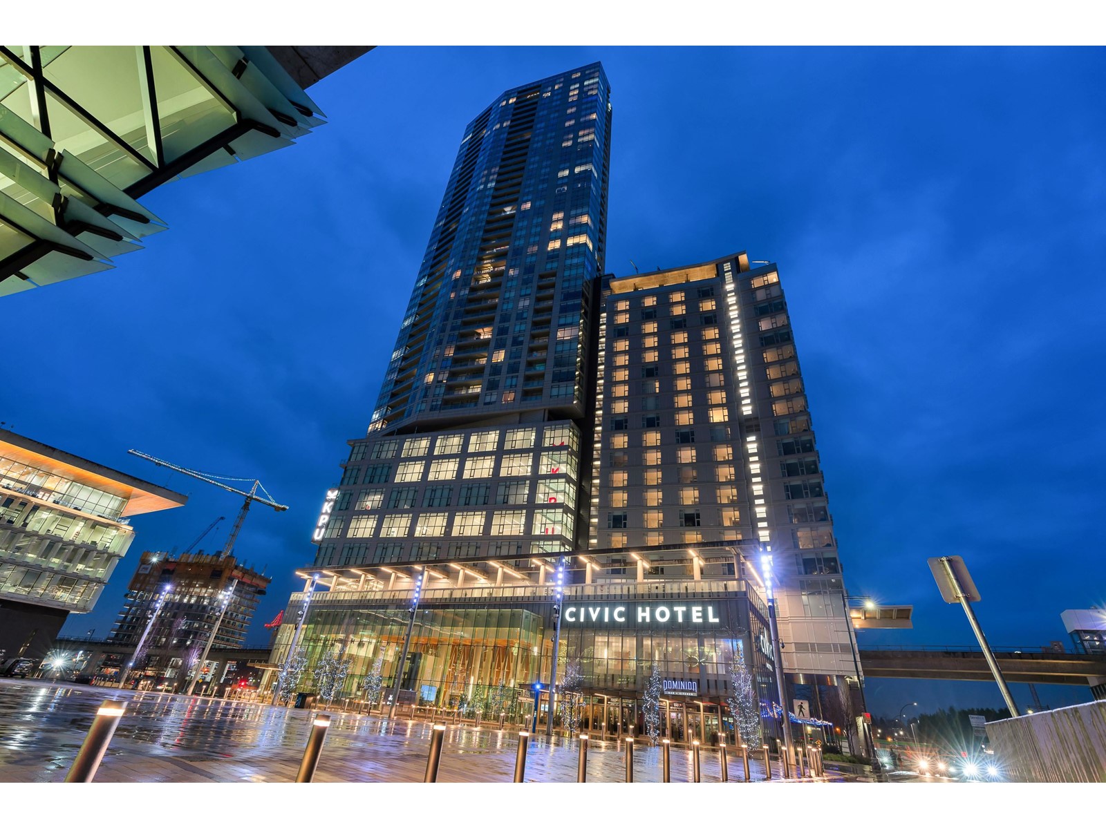 2706-13495 Central, Surrey, BC, V3T 0K2