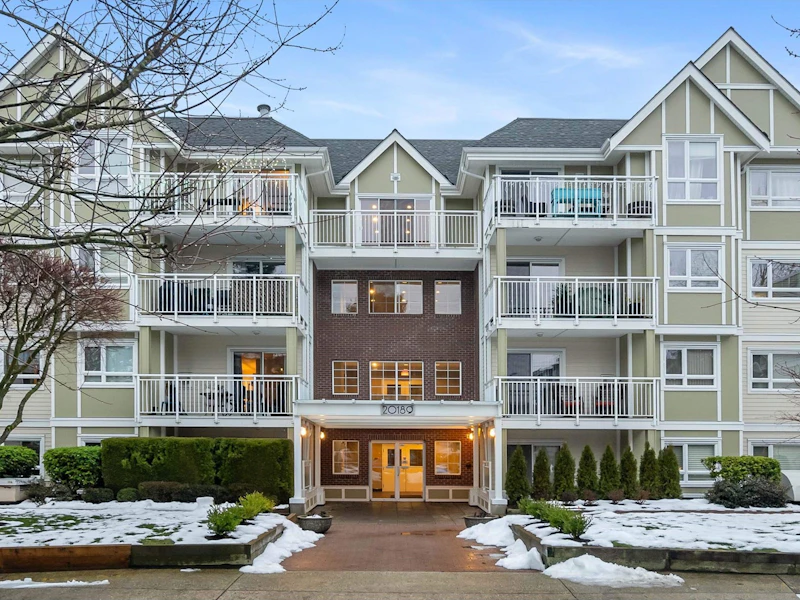 201 - 20189 54th Avenue, Langley BC V3A 3W2