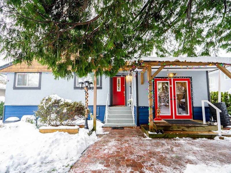 10277 125a Street, Surrey BC V3V 4Z6