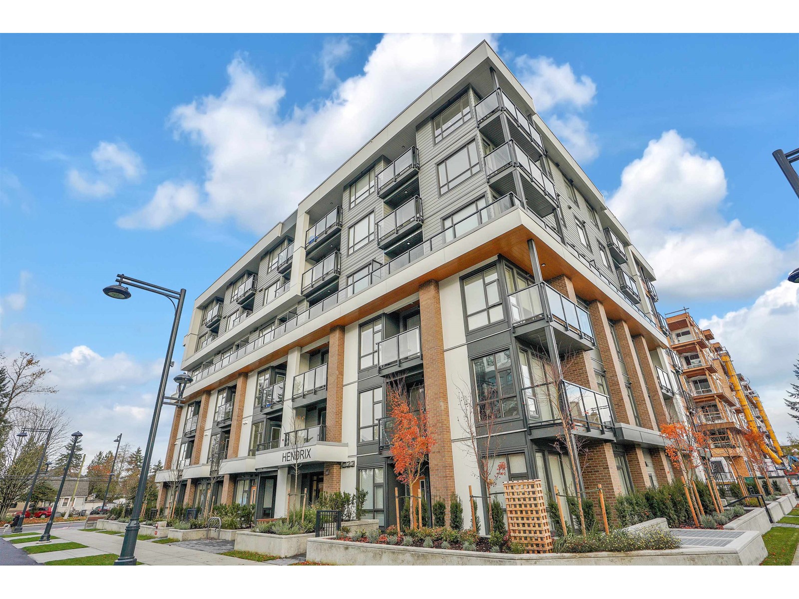 407-10778 138, Surrey, BC, V3T 4K8