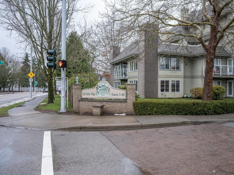 211-12155 75a, Surrey, BC, V3W 1B9