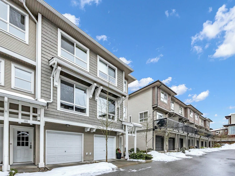101-2729 158, Surrey, BC, V3Z 1P4