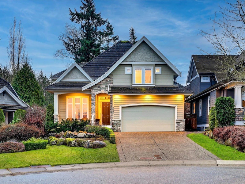 3796 154a Street, Surrey BC V3Z 0V4