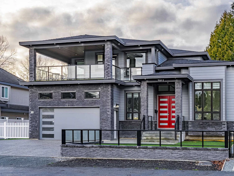 7911 112a Street, Delta, BC, V4C 4Y4