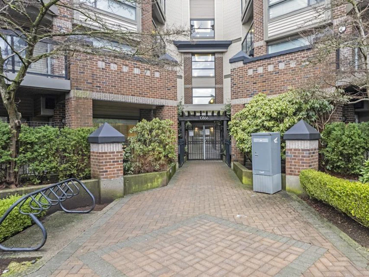 107-10866 City, Surrey, BC, V3T 5W9