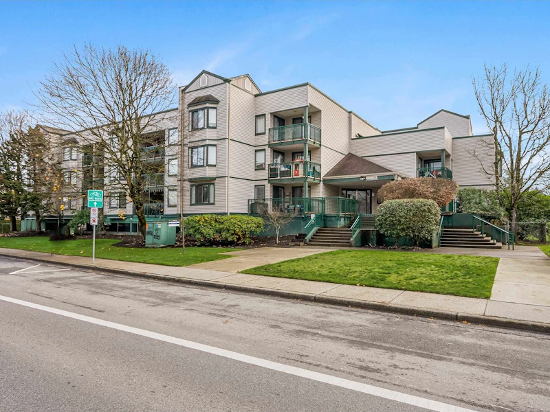 211 - 20454 53rd Avenue, Langley BC V3A 7S1