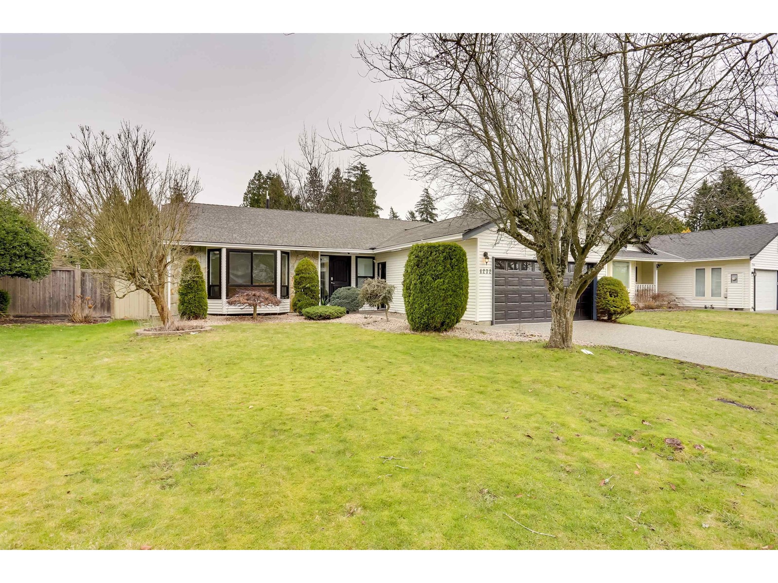 1272 163a Street, Surrey, BC, V4A 8E6