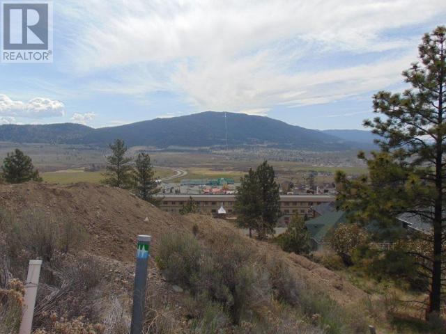 2718 Eagle Cres  