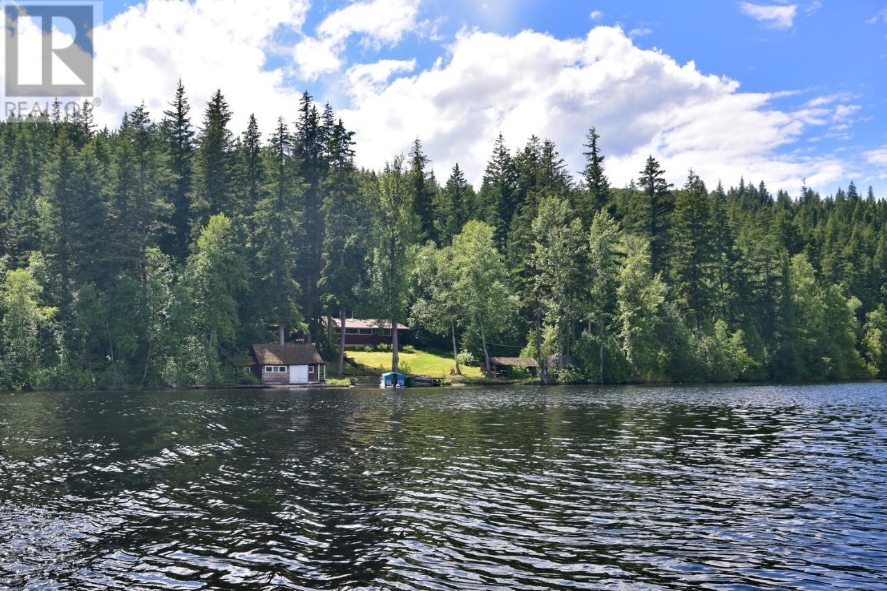 DL 2744 Mahood Lake Road Road, Wells Gray, BC, V0K 1M0