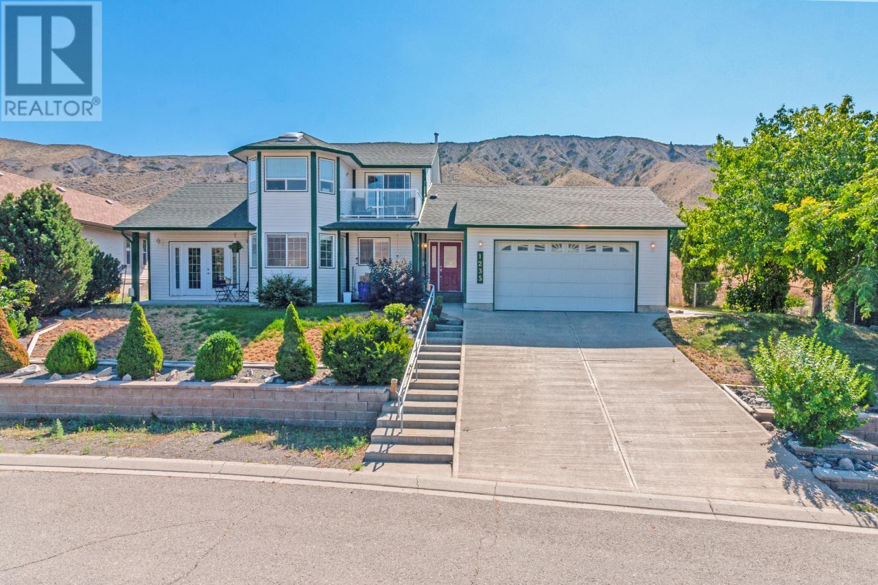 1235 Vista Heights Drive Drive, Ashcroft, BC, V0K 1A0