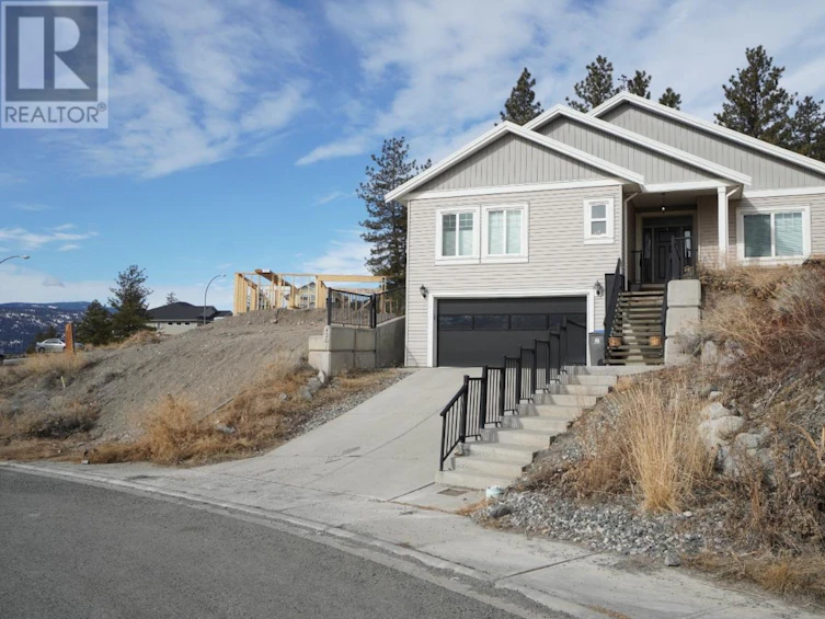 4201 Falcon Crest Drive Drive, Merritt, BC, V1K 0B3
