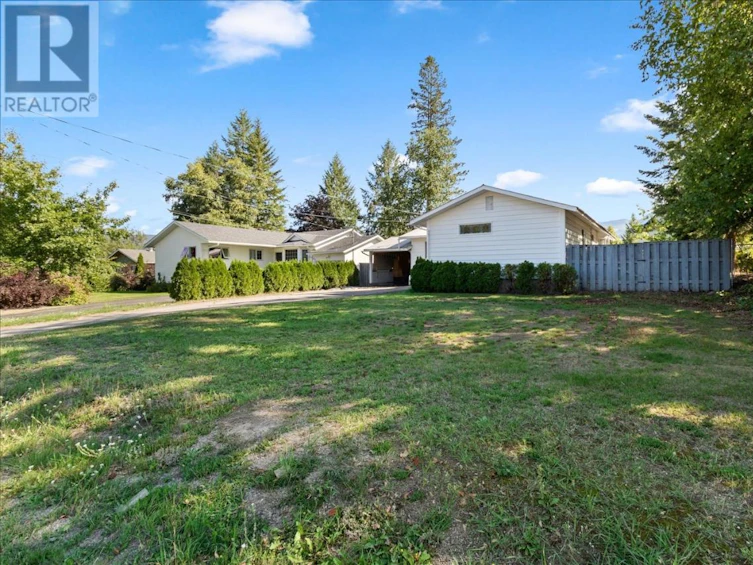 334 Robson Street Street, Clearwater, BC, V0E 1N1
