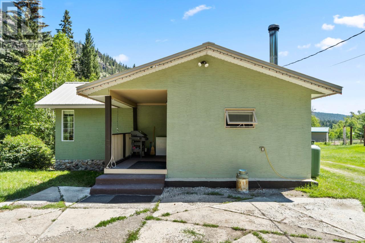 9729 Meadow Rd Road, Kamloops, BC, V2B 8B6
