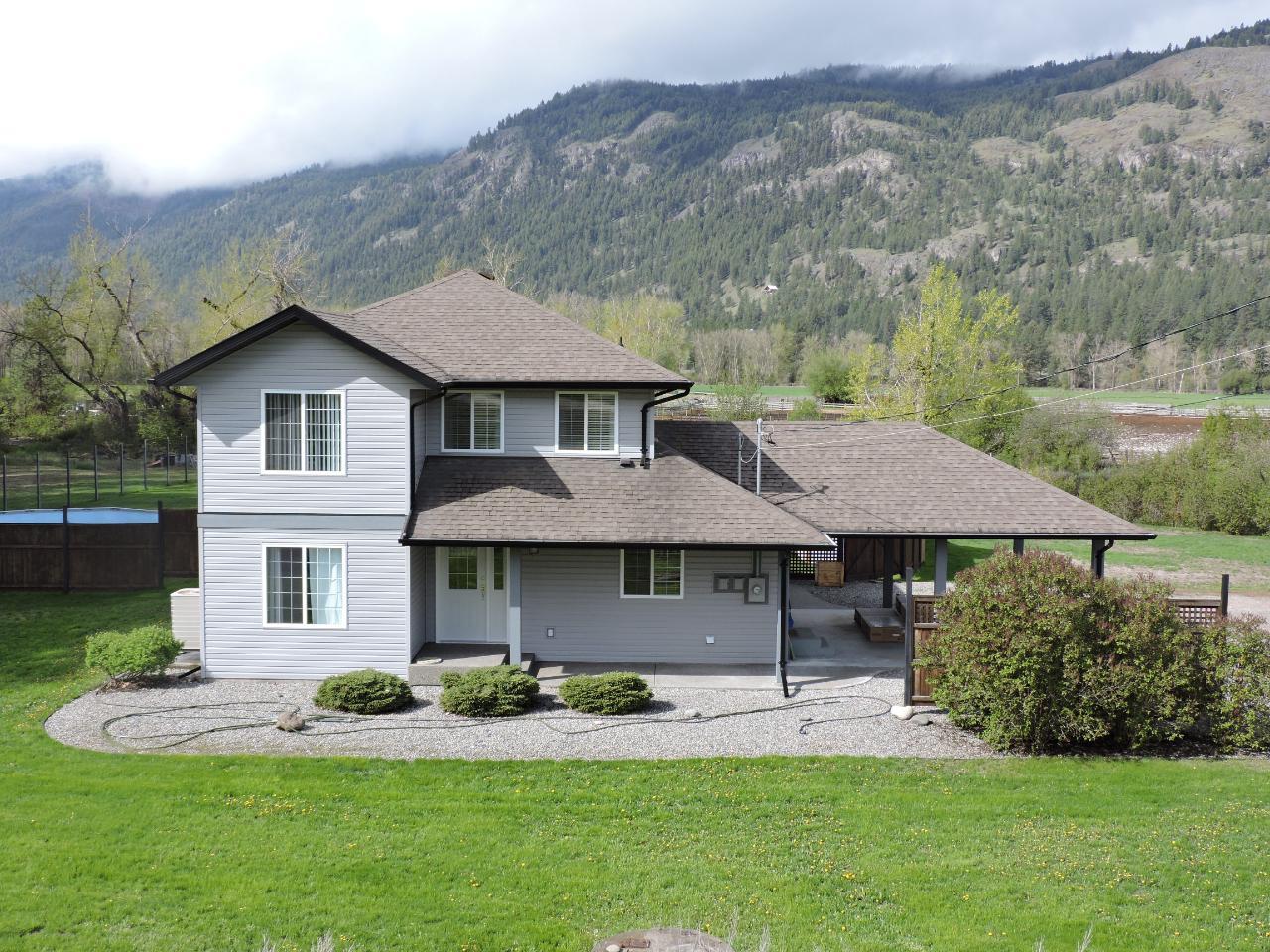 135 Dominion Street Street, Midway, BC, V0H 1M0