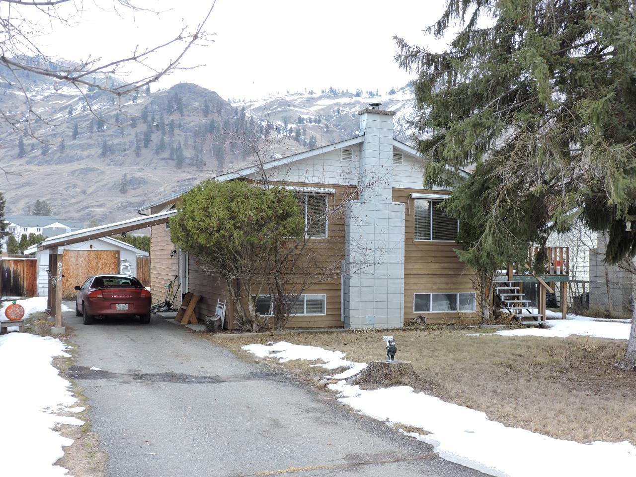 675 Sixth Avenue Avenue, Midway, BC, V0H 1M0